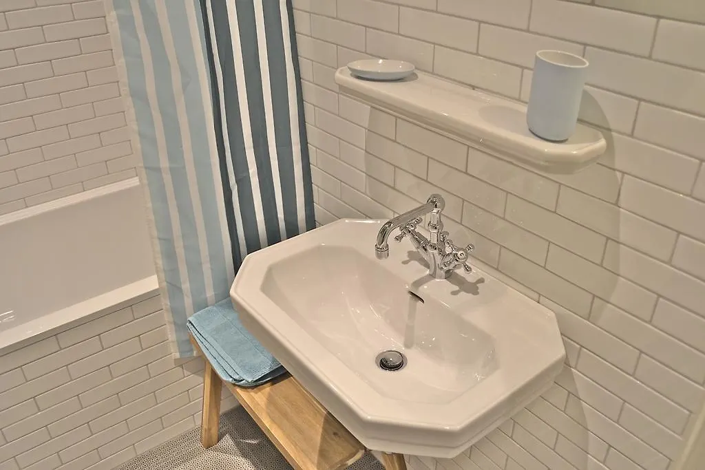 Het Koetshuis, Op 50M Van Zee, Voor 5 Personen, Centrum Westende Bad, Alle Comfort Middelkerke